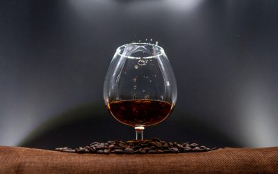 Glass, brandy, coffee, splashes